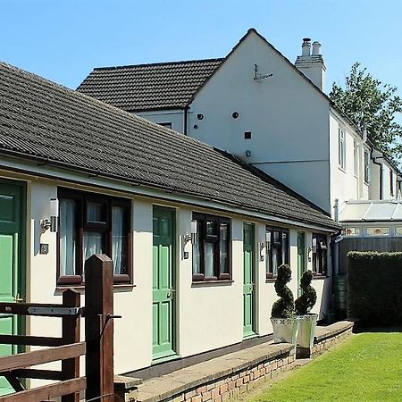 Hope Orchard Bed and Breakfast Cheltenham Exteriör bild