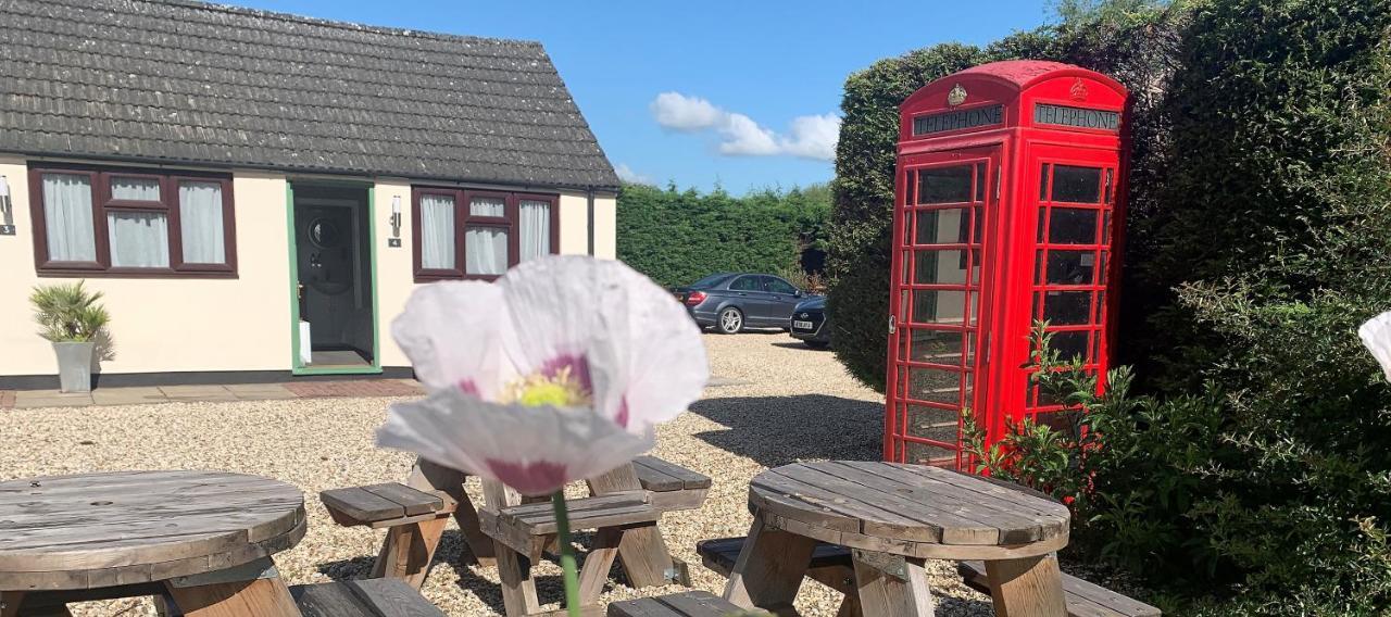 Hope Orchard Bed and Breakfast Cheltenham Exteriör bild