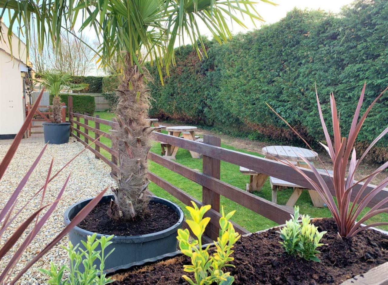 Hope Orchard Bed and Breakfast Cheltenham Exteriör bild